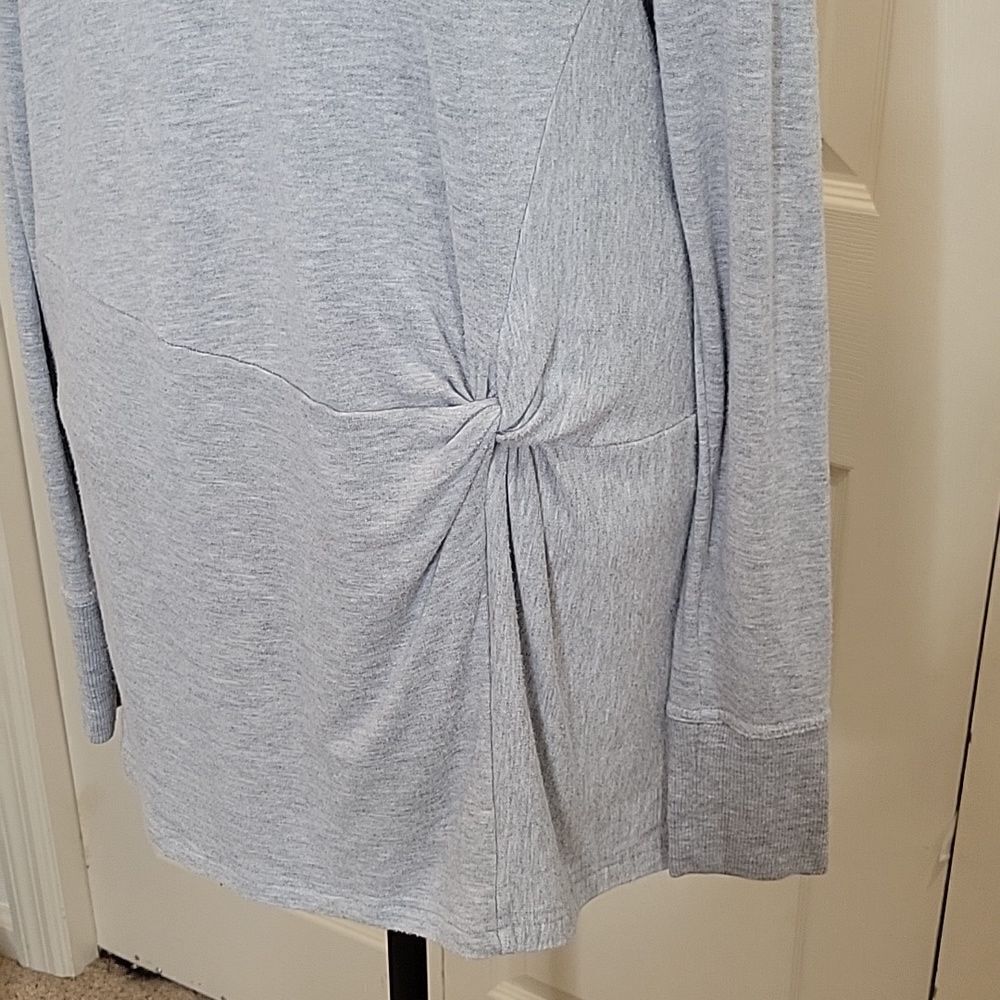 Athleta Gray Model Pullover Size Small - image 2